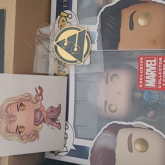 MARVEL ETERNAL COLLECTOR POP CORPS KINGO IKARIS FIGURINES - Picture 5 of 5